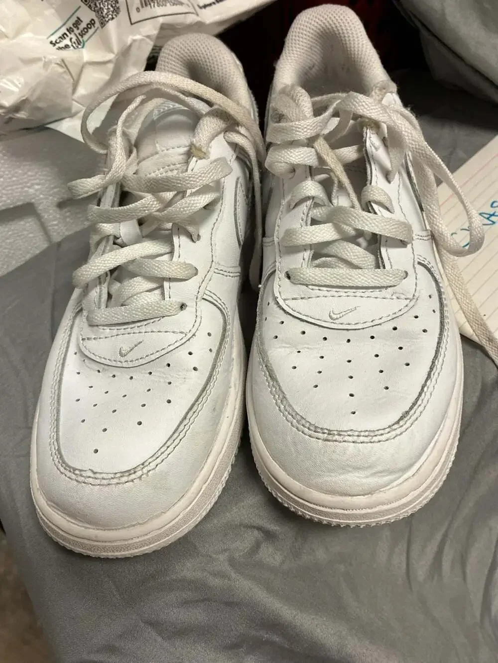 Nike Air Force 1 Low Youth Triple White Sneakers
